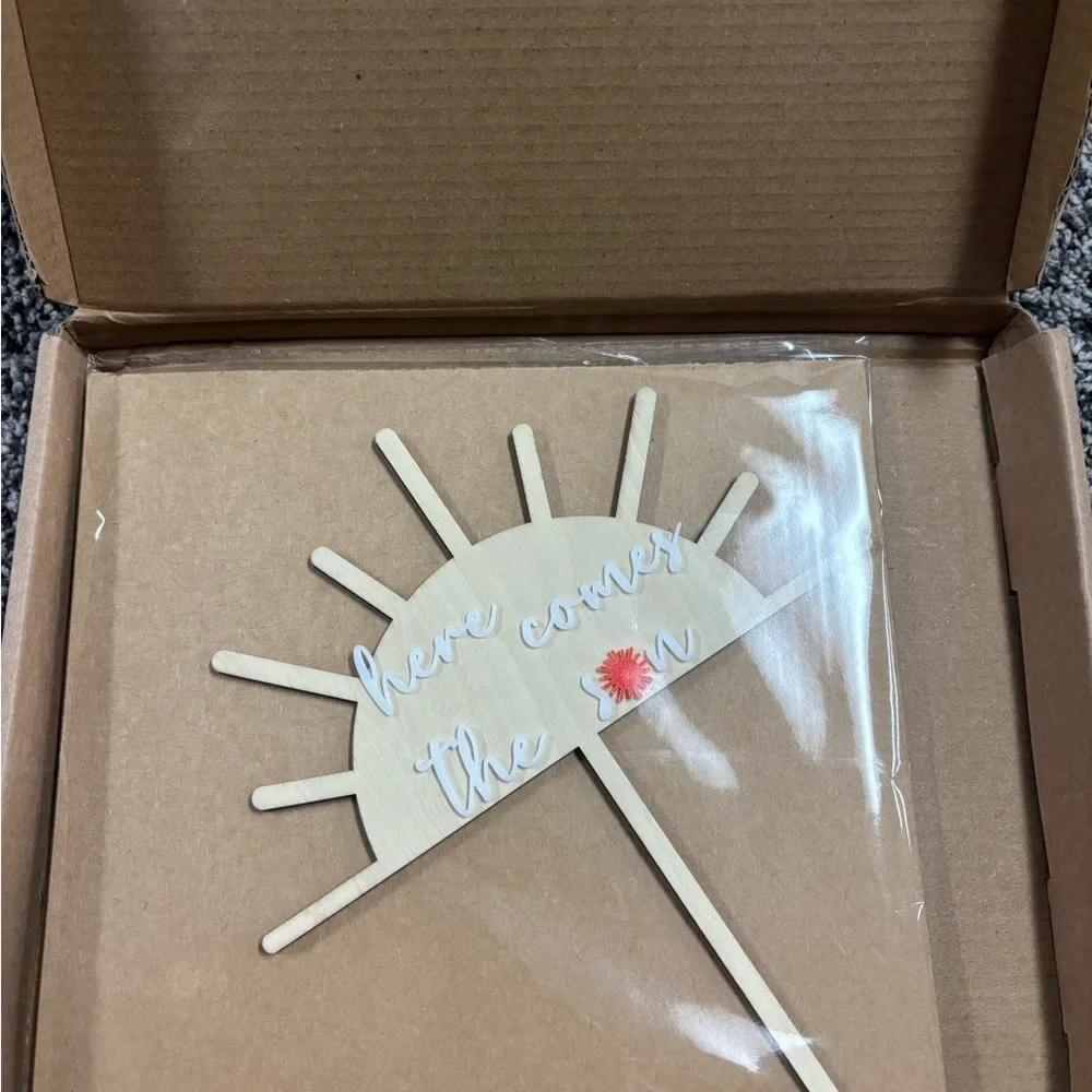 “Here comes the Sun!” Cake topper